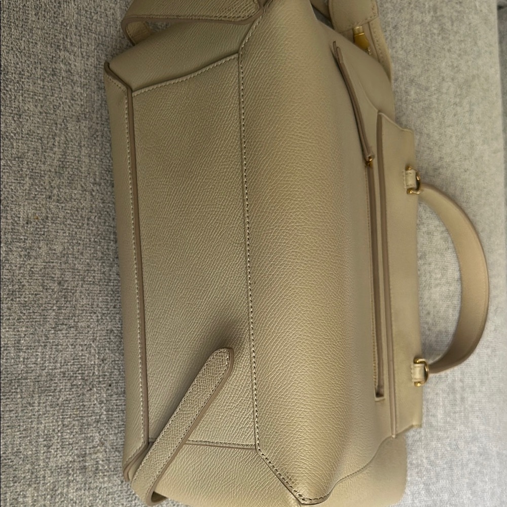 Celine Handbag - Picture 3 of 9